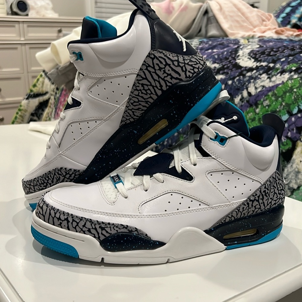 Air Jordan Son of Low (2014) men’s size 11